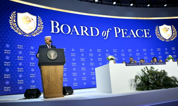 Më pak se 20 shtete në ceremoninë e Bordit të Paqes, Trump flet për pjesëmarrës “shumë popullorë” e “jo aq popullorë”