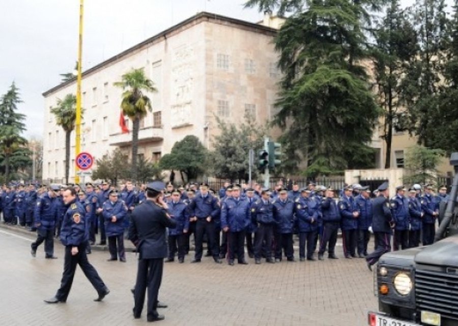 Me 1 300 forca policore – Edi Rama “blindohet” në pritje të protestës së opozitës