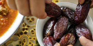 Publikohet Vaktia e Ramazanit 2026 në Kosovë, orari i syfyrit dhe iftarit