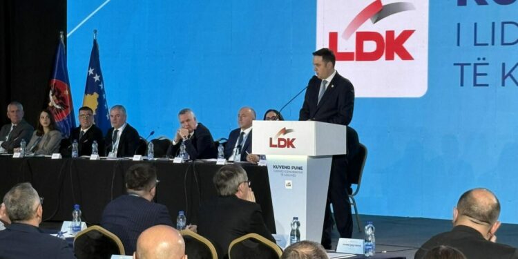 Kaq delegatë kanë votuar pro dhe kundër dorëheqjes së Abdixhikut