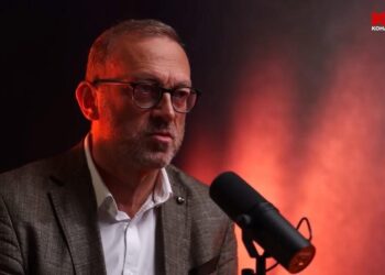 Heqja e banerit në Mitrovicë të Veriut, Robelli pyet policinë: A jeni kaq vigjilentë edhe me shqiptarët?