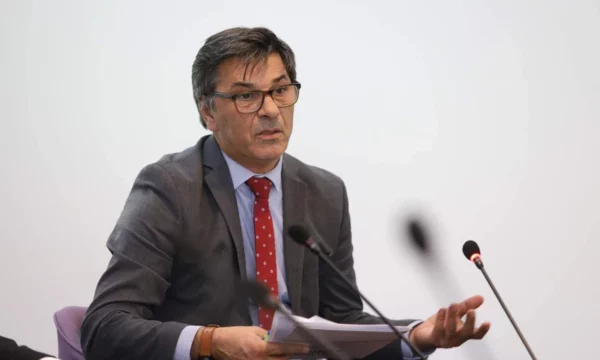 Kryeziu vlerëson punën e Kryeprokurorit Petrit Kryeziu: Po bëhet shembull i funksionimit të institucionit