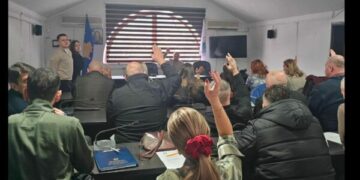 Komuna e Zubin Potokut përsëri voton për largimin nga Asociacioni i Komunave të Kosovës