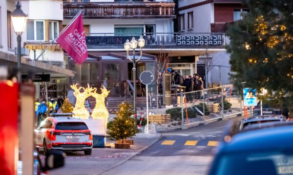 Ambasadori i Kosovës në Bernë për tragjedinë në Crans Montana: Ende s’është bërë identifikimi i nacionalitetit të viktimave