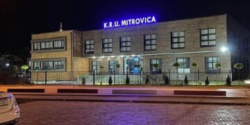 LAJMI I FUNDIT: Rikthehet furnizimi me ujë në Mitrovicë