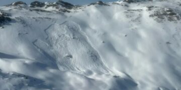 Tragjedi në Alpet austriake: Orteku ua merr jetën pesë skiatorëve jashtë pistës