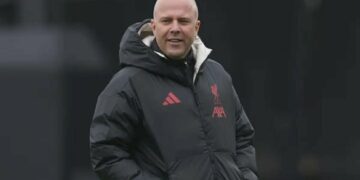 Liverpooli dhe vështirësitë me blloqet e ulëta: Trajneri Slot përsëri sqaron strategjinë