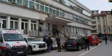 Një foshnje dërgohet e vde’kur në Emergjencën e Mitrovicës