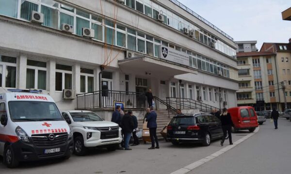 Një foshnje dërgohet e vde’kur në Emergjencën e Mitrovicës