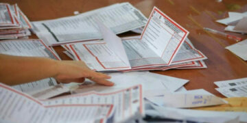 Ftohen mbi 100 zyrtarë për intervistim, dyshohen për manipulim të rezultateve zgjedhore në Prizren