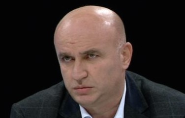 LDK duhet të pyes veten a i duhet Kosovës apo Vetëvendosjes?