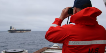 Komanda amerikane për Evropë konfirmon kapjen e anijes së naftës me flamur rus