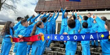 Edi Rama: Nxënësit e shkollave tona festojnë me zemër lirinë dhe pavarësinë e Kosovës