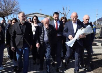 Tahiri i bën bashkë Lushtakun e Lladrovcin në përvjetorin e betejës së Qirezit dhe Likoshanit