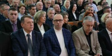 Nis takimi i Listës Serbe me përfaqësuesit e shëndetësisë dhe arsimit serb në Kosovë