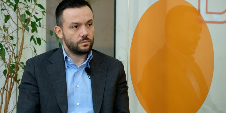 Arian Tahiri: Rezultati nuk është i kënaqshëm – PDK do të vazhdojë të jetë forca kryesore opozitare