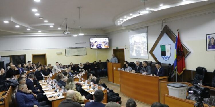 Ndërpritet koalicioni LDK-Guxo në Mitrovicë