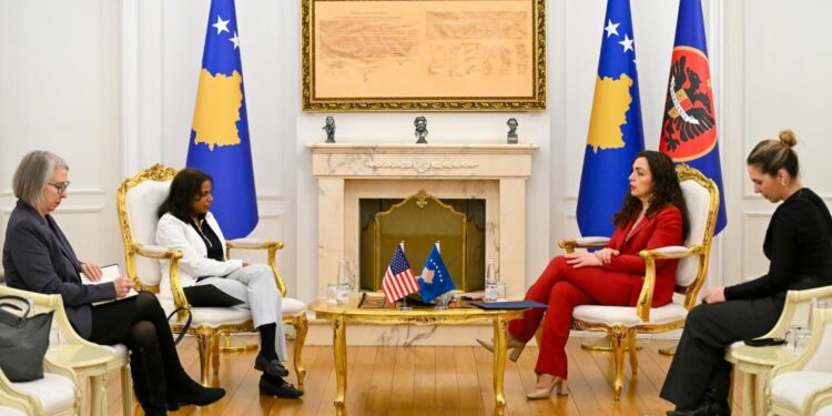 Osmani pret në takim Prattipatin, flasin për konstituimin e Kuvendit dhe formimin e Qeverisë