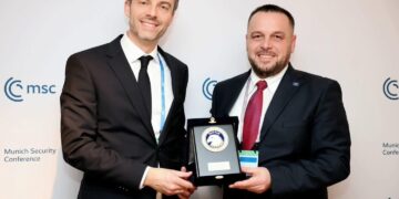 Modernizimi i flotës ushtarake, Kosova nënshkruan marrëveshje bashkëpunimi me Mercedes Benz