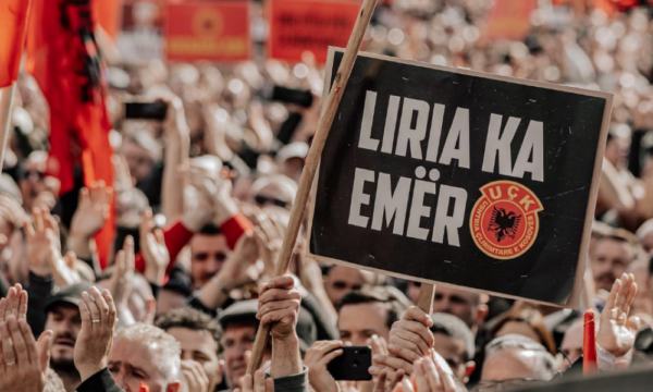 Oraret dhe agjenda e autobusëve nga komunat për marshin “Drejtësi, jo politikë” më 17 shkurt