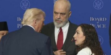 Gjykata Speciale/ Trump bisedon veçmas me Osmanin dhe Ramën