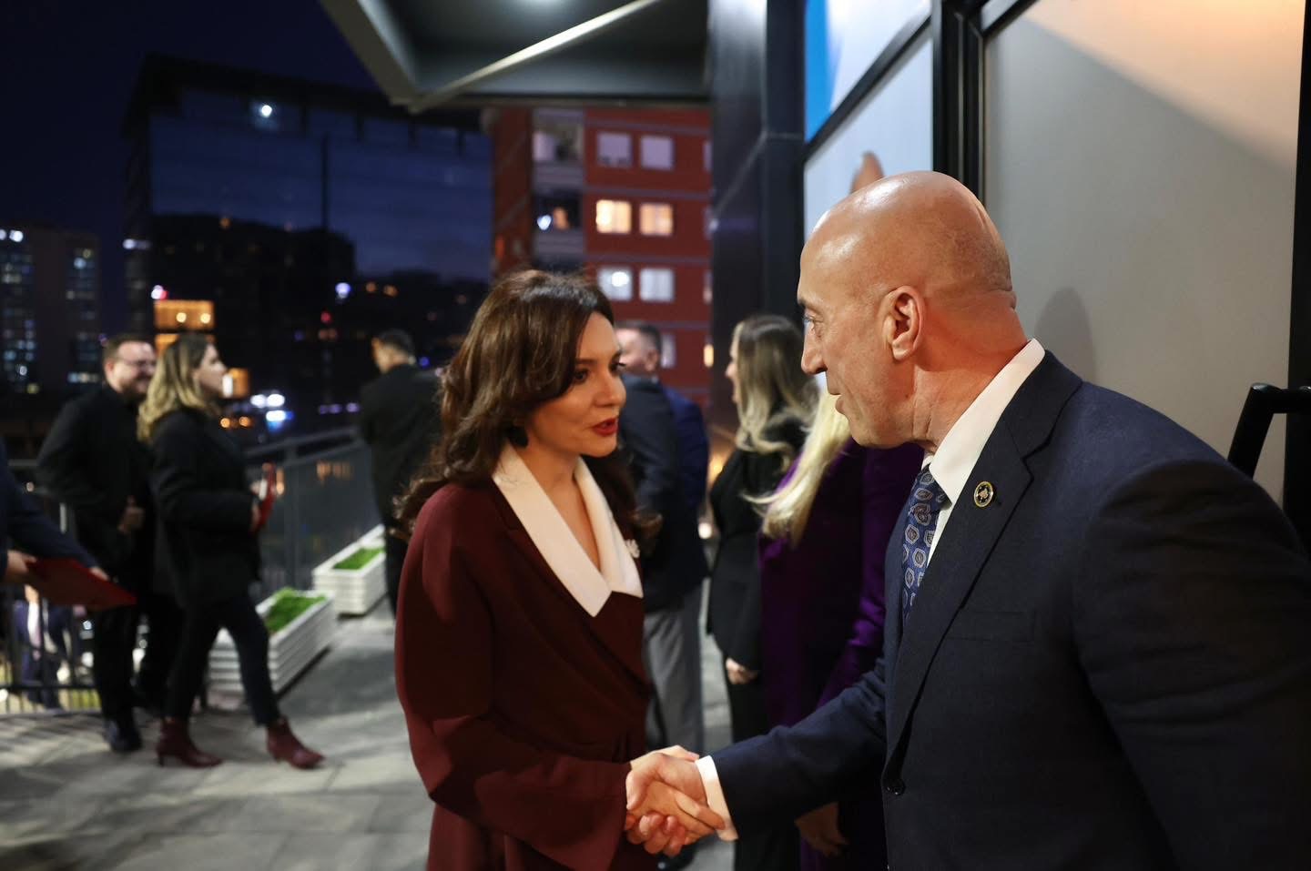 Ramush Haradinaj takohet me Elisa Spiropali, falënderon Qeverinë shqiptare për mbështetjen ndaj çlirimtarëve në Hagë