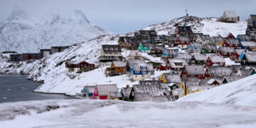 Franca bëhet vendi i parë i BE-së që hap konsullatë në Grenlandë