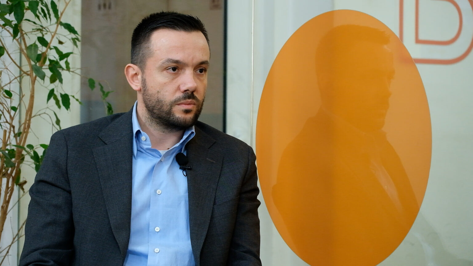 Arian Tahiri: Sot dhe 30 vite pas, profili im politik është me dëshirë, energji dhe guxim për të përfaqësuar PDK-në dhe qytetarët e Kosovës