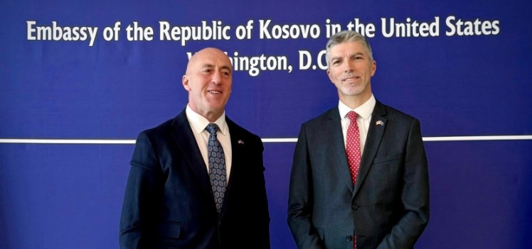 Haradinaj, Kamberi e Rexhepi vizitojnë Ambasadën e Kosovës në Uashington