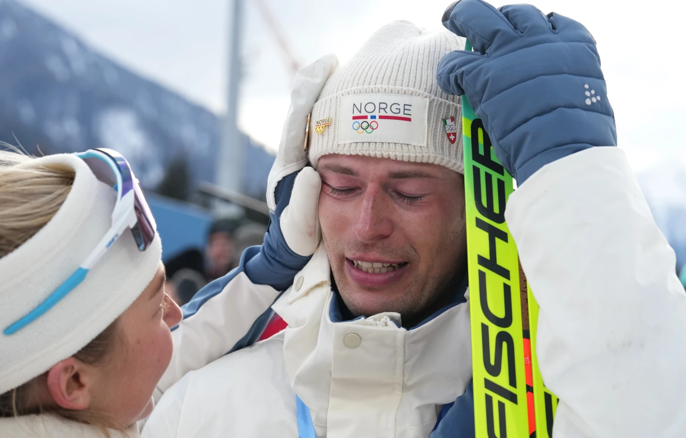 Norvegjezi fiton medalje olimpike, pak minuta më pas rrëfen në TV se e tradhtoi të dashurën