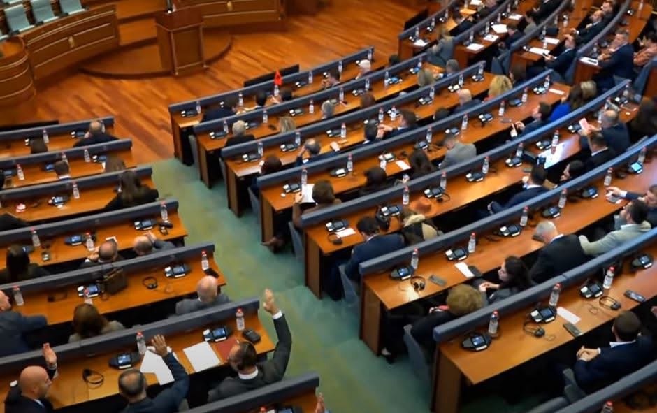 Miratohet shqyrtimi i parë i projektbuxhetit 2026