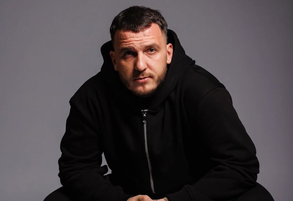 Mozzik me mesazh të fortë: “Ky popull frymon UÇK”