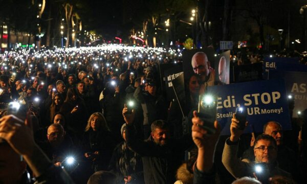 Reuters: Hetimi për korrupsionin në zemër të qeverisë së Shqipërisë, rrezikohet rrugëtimi drejt BE-së