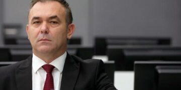 Rutina e Hagës: ‘Rexhep Selimi i lexon deri në 6 libra brenda javës’