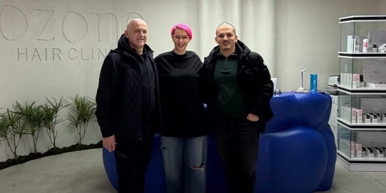 Babai dhe i biri zgjedhin Ozone Hair Clinic për transplant flokësh – klinika më profesionale dhe transparente me klientët