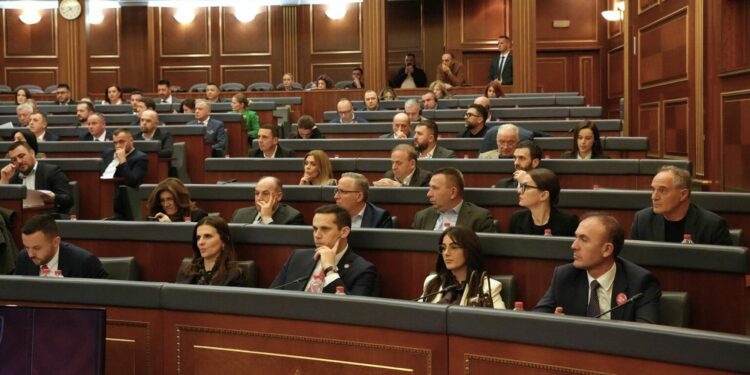 Afati për president po afrohet, Mustafa: Votojmë një kandidat unifikues, jo zgjatim të partisë në pushtet