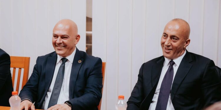 Ardian Gjini flet pas spekulimeve rreth shëndetit të Ramush Haradinajt