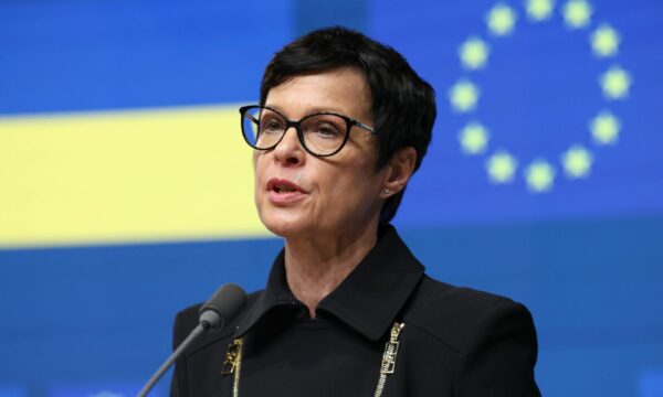 Në Bruksel propozohet heqja e roaming-ut për vendet e Ballkanit Perëndimor