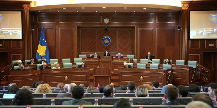 Shoqëria civile thirrje partive: Konsensus për Presidentin për të shmangur krizën institucionale