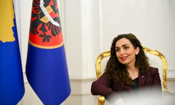 Osmani e dekreton buxhetin e vitit 2026 që u miratua në Kuvend javën e kaluar