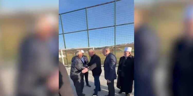 Familja Sadiku ia fal gjakun familjes Shala, i biri i tyre dyshohet se e shkeli me kamion punëtorin e KUK-ut (VIDEO)