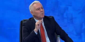 A njihej Zahir Pajaziti me Adem Jasharin? – Shabani: Na tregonte për ta, jo me emra