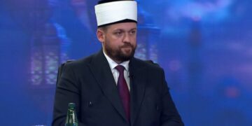 “Shqiptarinë e kemi bashkë”, imami Maliqi për fetë e tjera: Dallimet janë vlera, jemi një gjak, një komb