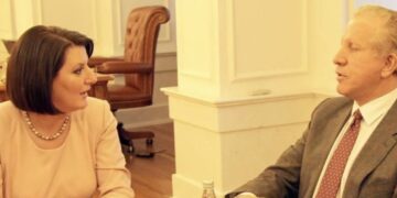 Jahjaga dhe Pacolli i mohojnë KOHËS se e njihnin Epstein-in