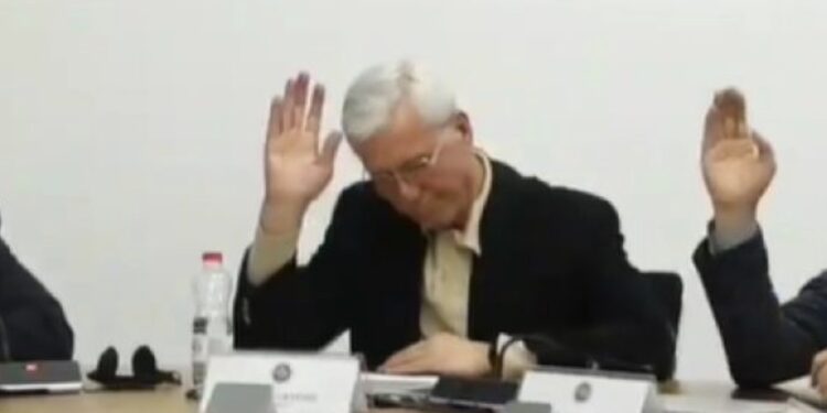 Vetëvendosje voton “pro” çertifikimit të rezultateve përfshirë Listën Serbe, Kurteshi: Me gjithë rezervat që kemi…