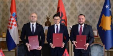 NATO i përgjigjet Serbisë: Mbështesin lidhjen ushtarake të Kroacisë e Shqipërisë me Kosovën