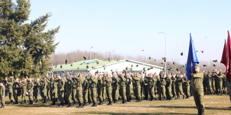Shpallet konkursi për rekrutimin e 320 ushtarëve të rinj në FSK, këto janë kriteret