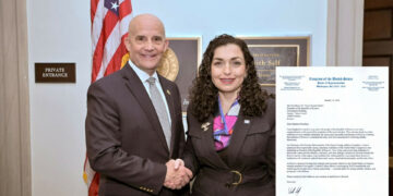 Kongresi Amerikan i jepmbështetje të jashtëzakonshme Presidentes Osmani