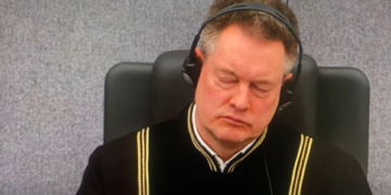 Gjyqtari i Speciales kotet pak në seancë, teksa avokati i Veselit po e jep fjalën përfundimtare