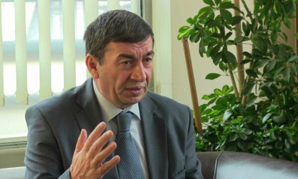 Arsim Bajrami vihet në dispozicion për President, u shkruan letër katër liderëve partiakë